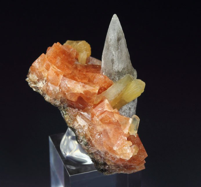 CALCITE, CHABAZITE, STILBITE