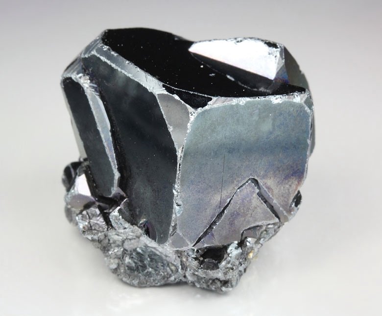 HEMATITE twinned 