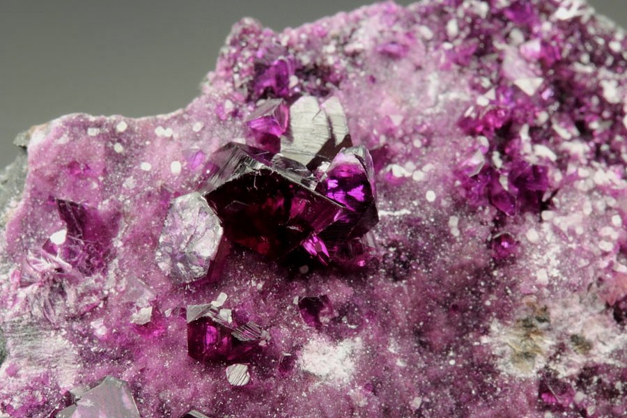 gem CHROMIAN CLINOCHLORE - KAMMERERITE