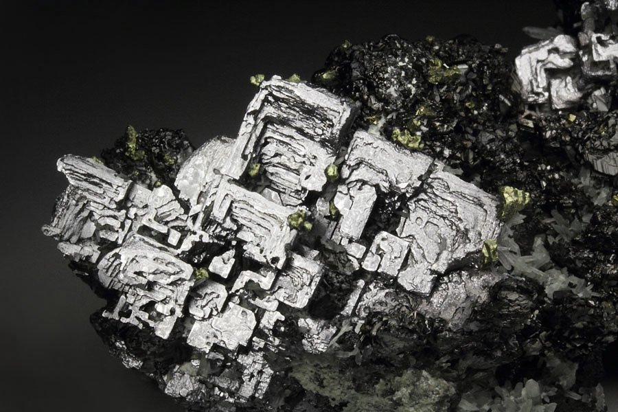 new find - skeletal GALENA, SPHALERITE, CHALCOPYRITE, QUARTZ