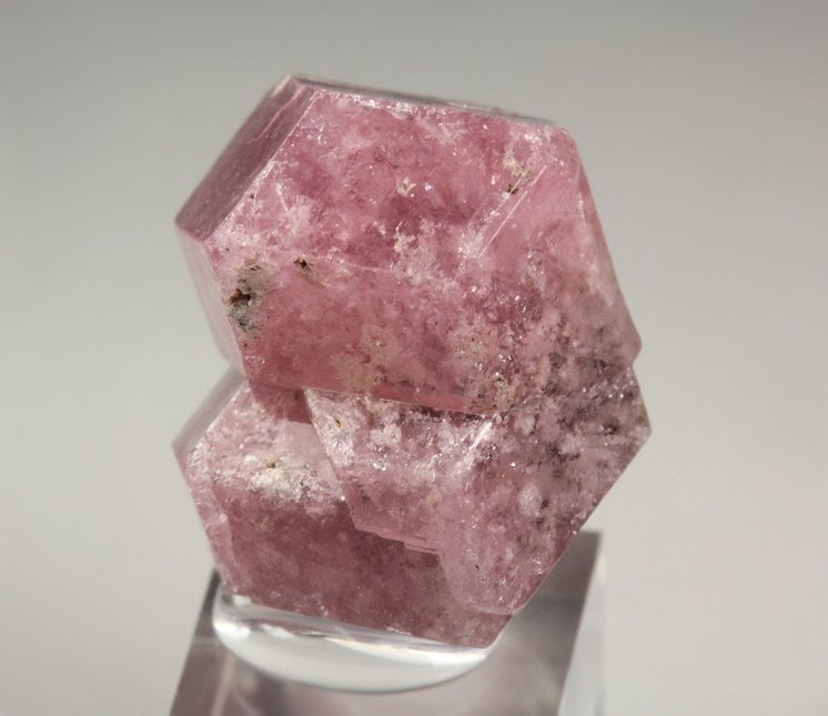 GARNET var. GROSSULAR