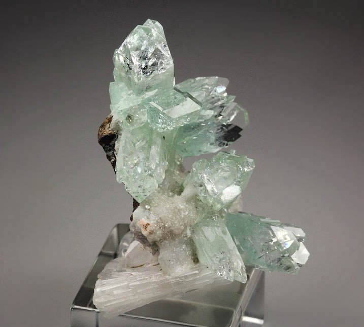 gem FLUORAPOPHYLLITE-(K), STILBITE