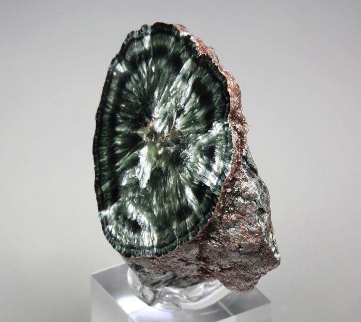 CLINOCHLORE var. SERAPHINITE