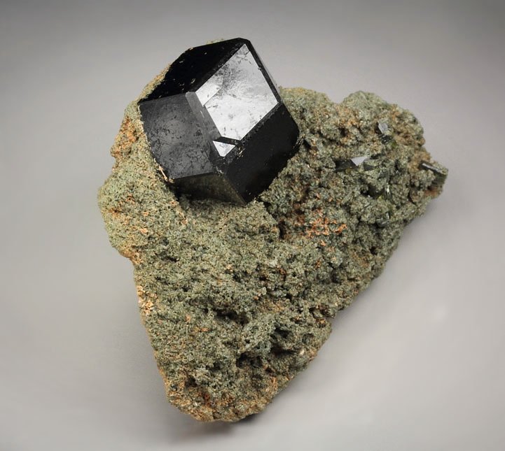 GARNET var. ANDRADITE var. MELANITE, EPIDOTE