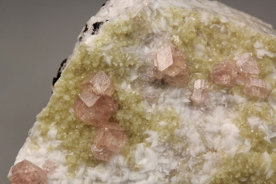 gem PINK GARNET var. GROSSULAR, DIOPSIDE, ALBITE