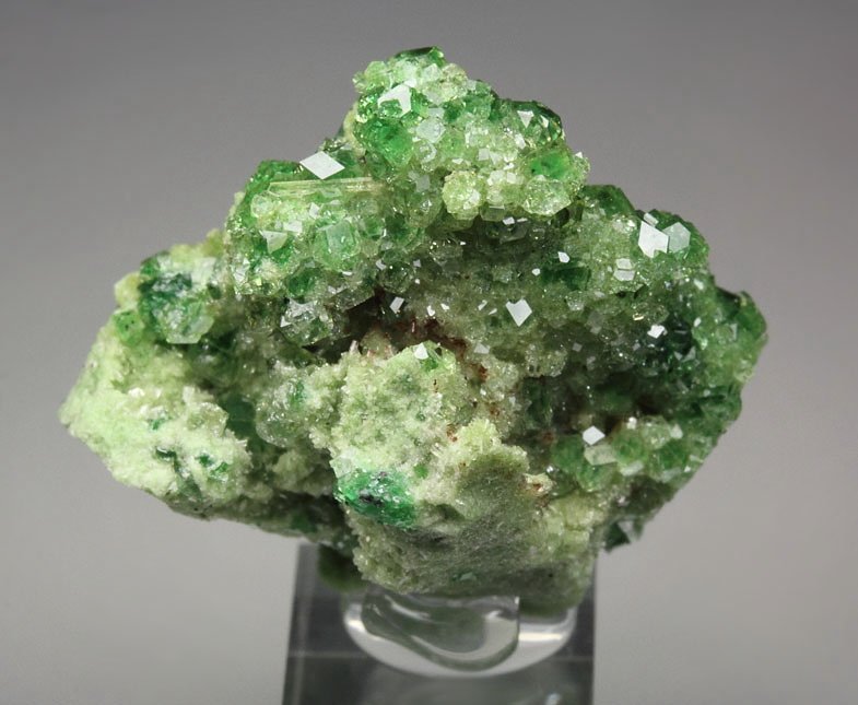 gem GARNET var. GROSSULAR with GREEN CHROMIAN PHANTOMS, DIOPSIDE, CHROMITE