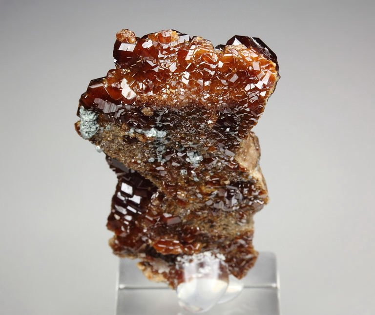 gemmy GARNET var. HESSONITE, CLINOCHLORE