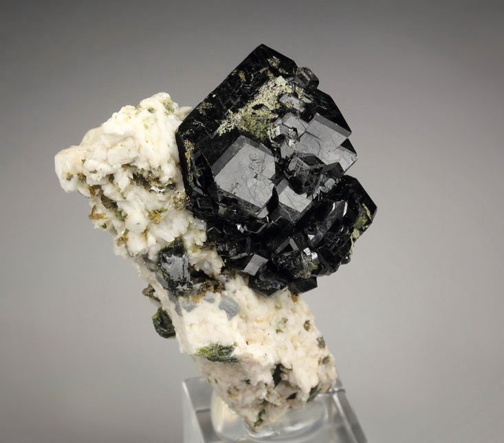 GARNET var. ANDRADITE var. MELANITE, FELDSPAR PSEUDOMORPH, EPIDOTE