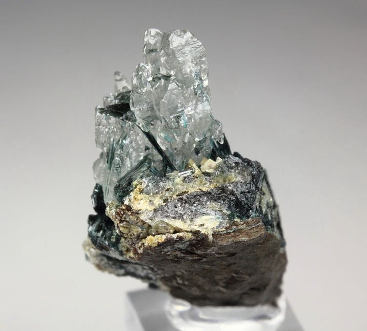 GORMANITE, bi-terminated QUARTZ