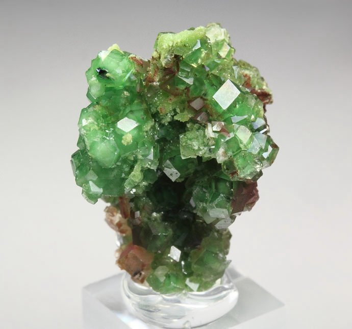 gem GARNET var. GROSSULAR var. CHROMIAN, CHROMITE, DIOPSIDE