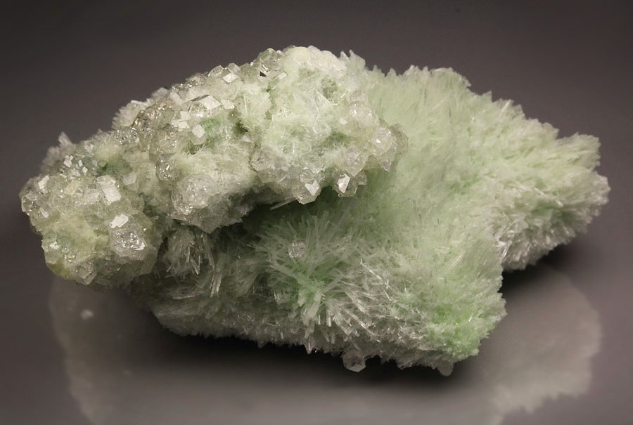 colorless gem GARNET var. GROSSULAR with GREEN CHROMIAN PHANTOMS, DIOPSIDE - floater