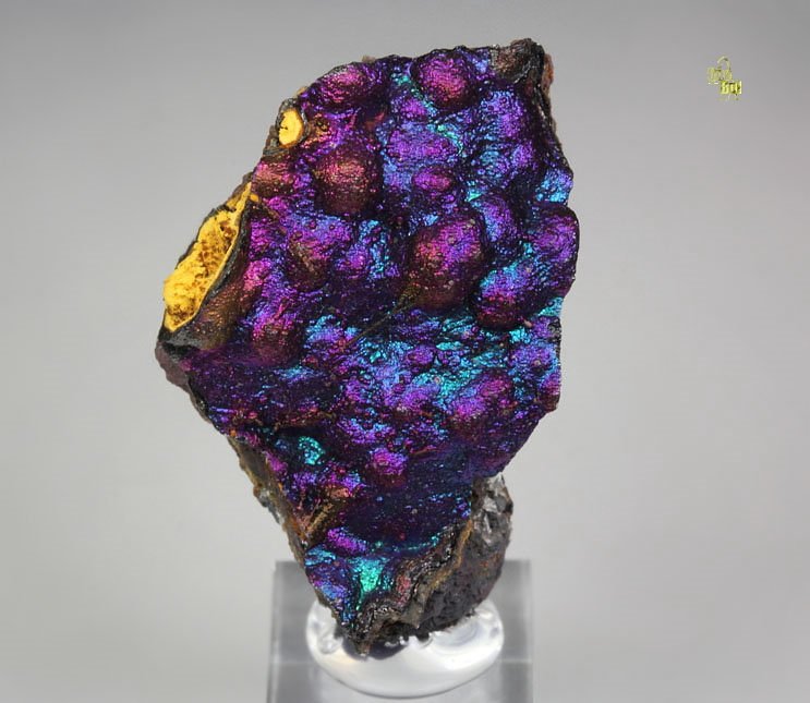 iridescent GOETHITE