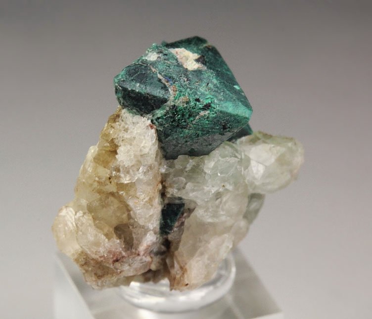 twinned TETRAHEDRITE, MALACHITE, QUARTZ