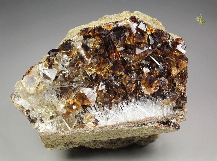 CALCITE, NATROLITE