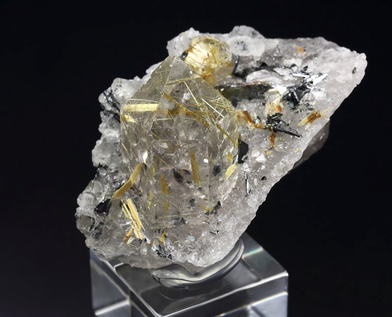 QUARTZ with RUTILE inclusions, HEMATITE