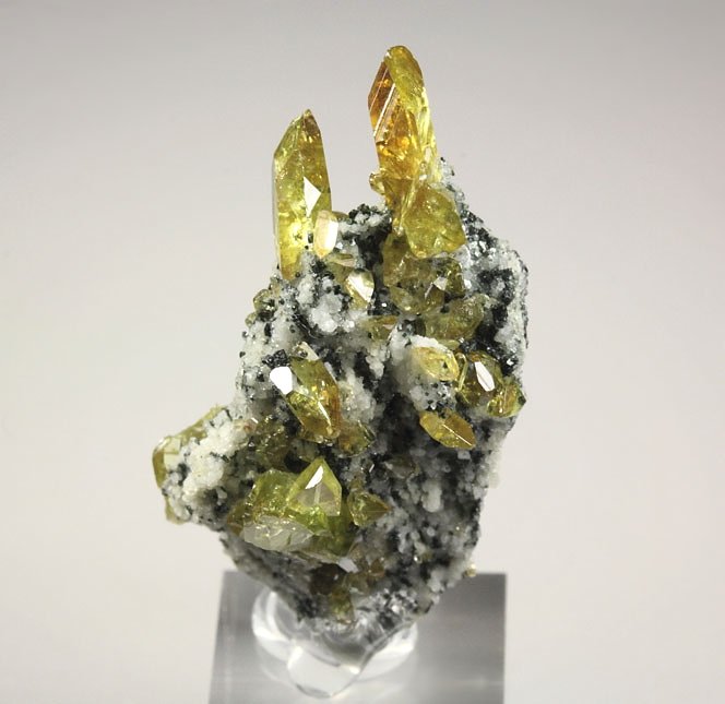 gem TITANITE twinned, K FELDSPAR var. ADULARIA