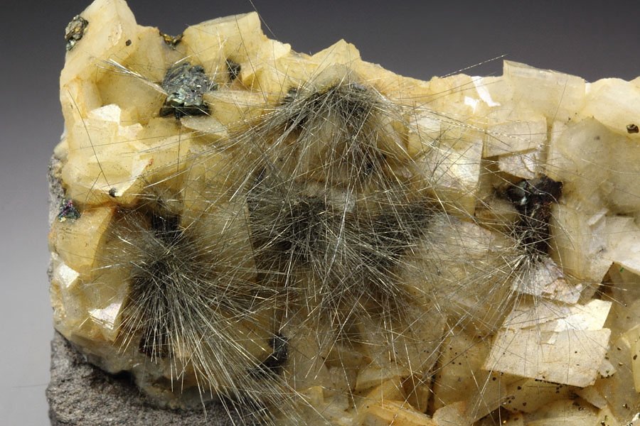 MILLERITE, DOLOMITE, CHALCOPYRITE