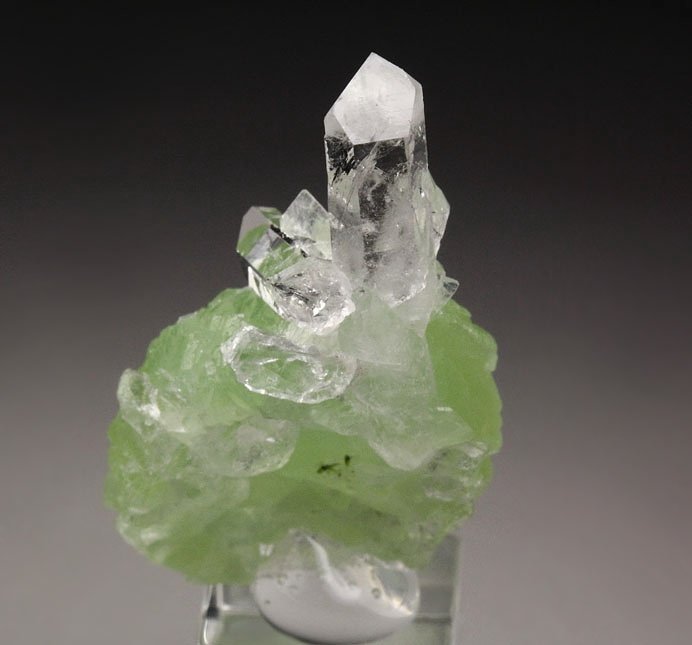 PREHNITE, QUARTZ