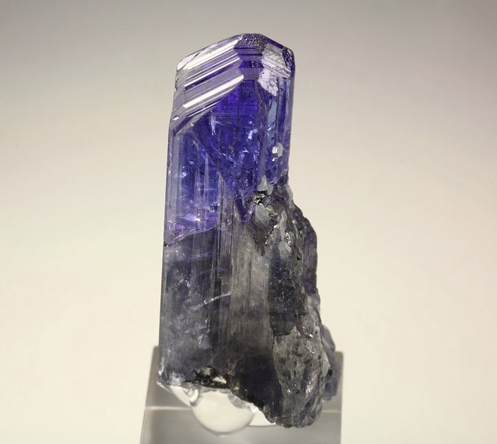 gem ZOISITE var. TANZANITE