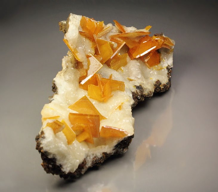 WULFENITE, CALCITE