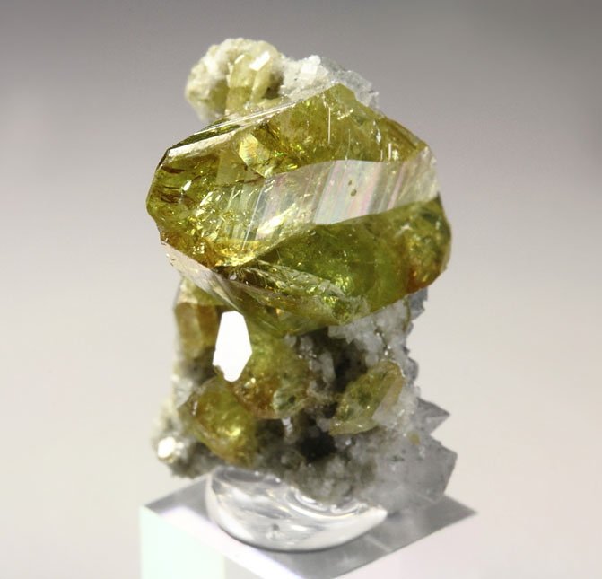 gem TITANITE twinned, K FELDSPAR var. ADULARIA