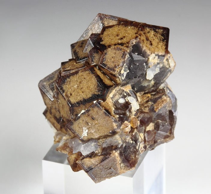 GARNET var. ANDRADITE