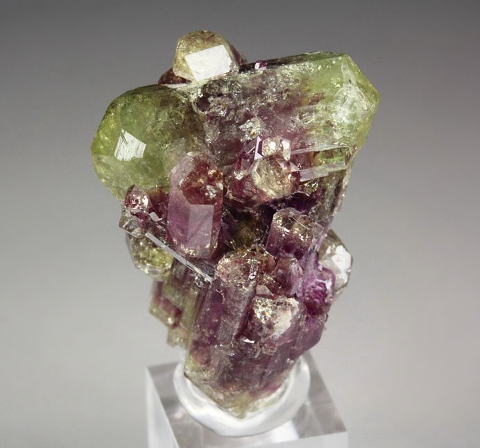 bi-terminated VESUVIANITE bi-color