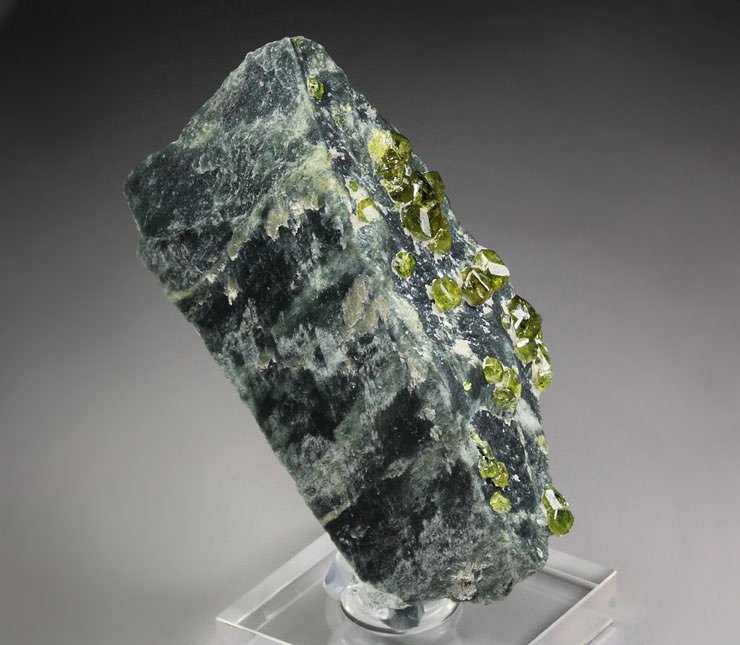 gem GARNET var. ANDRADITE var. DEMANTOID