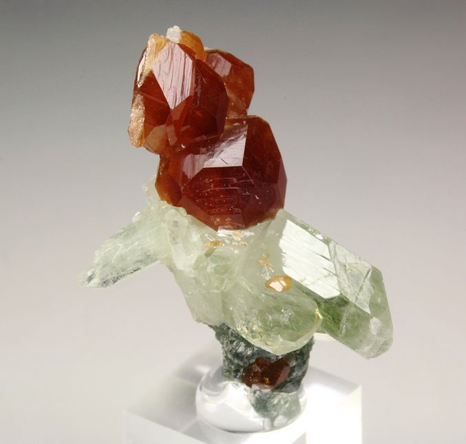 gemmy GARNET var. HESSONITE, DIOPSIDE