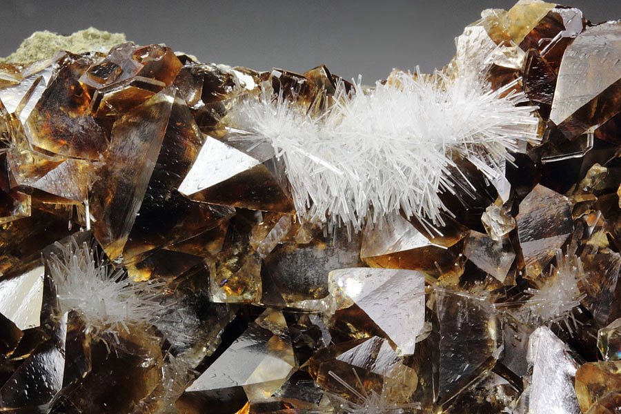 CALCITE, NATROLITE