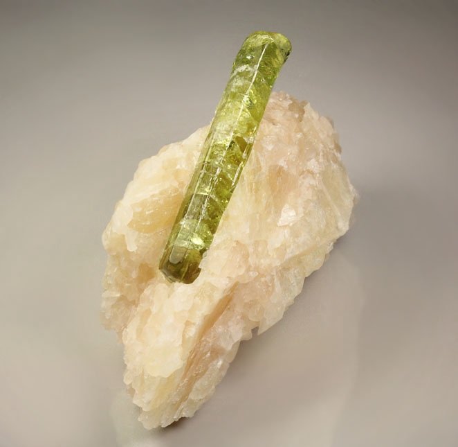 gem FLUORAPATITE bi-terminated