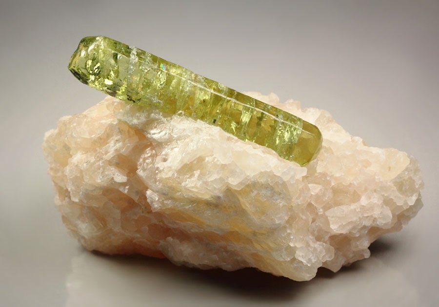 gem FLUORAPATITE bi-terminated