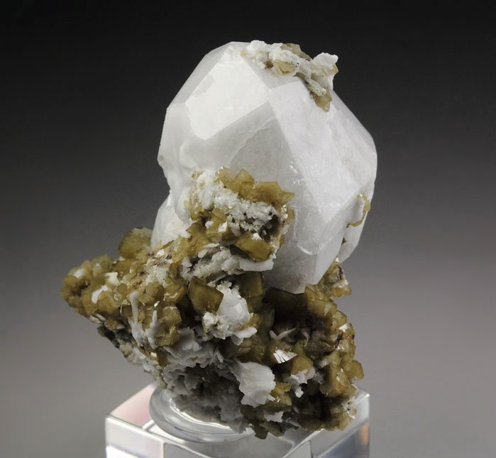 ANALCIME, SIDERITE, ALBITE