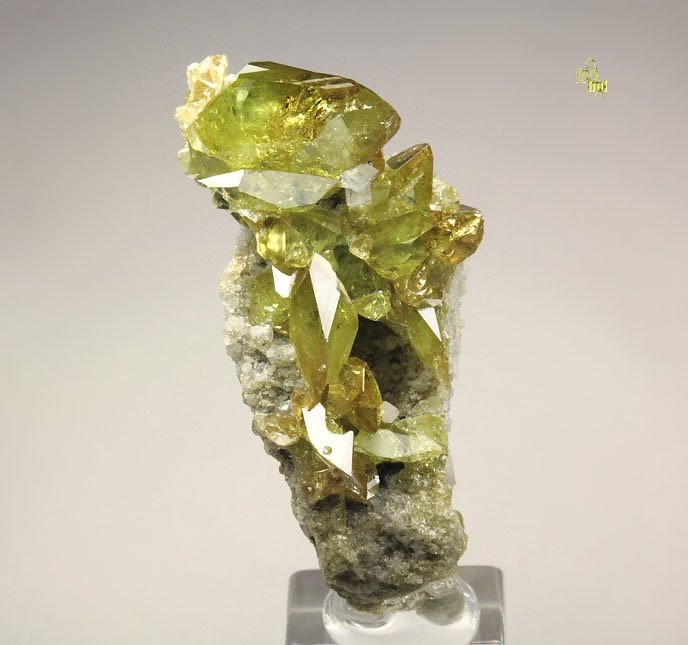 gem TITANITE twinned, K FELDSPAR var. ADULARIA