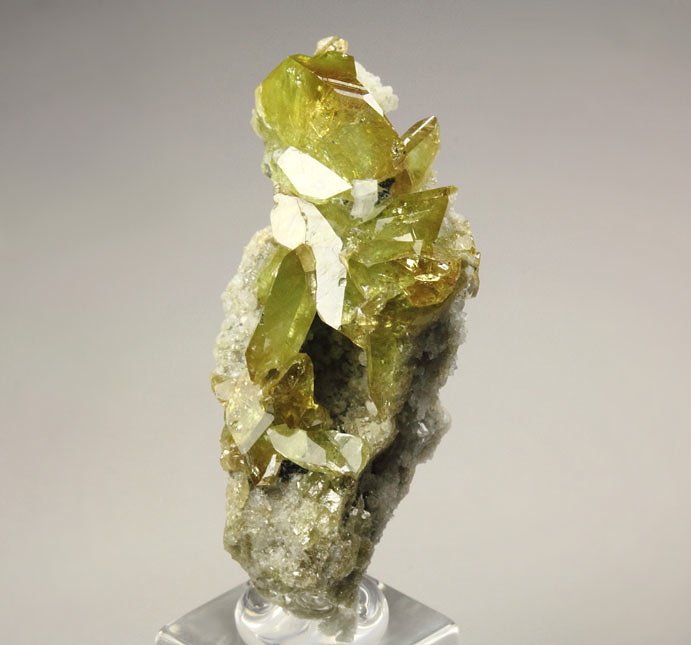 gem TITANITE twinned, K FELDSPAR var. ADULARIA