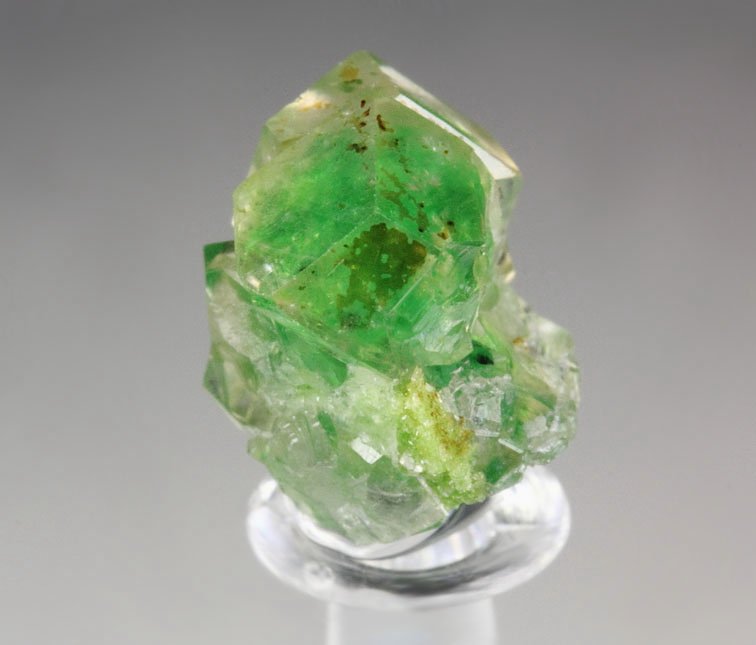 gem GARNET var. GROSSULAR with GREEN CHROMIAN PHANTOMS