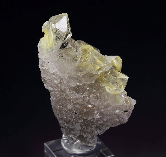 QUARTZ with RUTILE inclusions