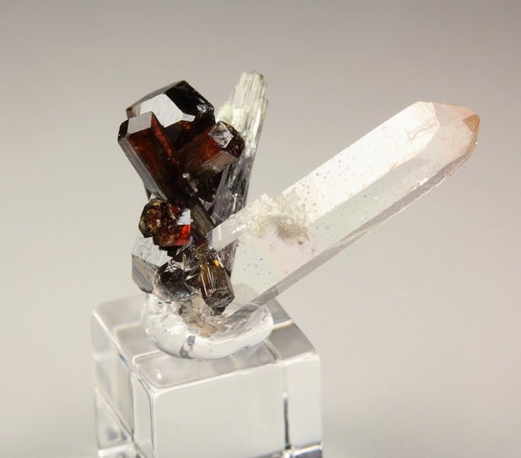 UVITE, QUARTZ