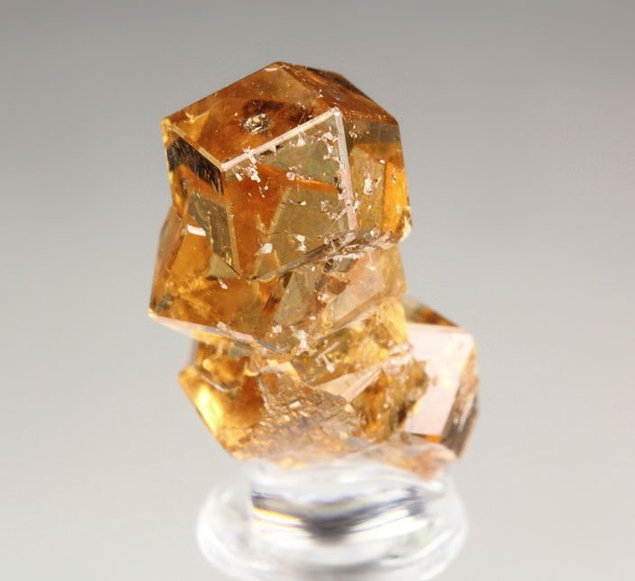 gem GARNET var. GROSSULAR