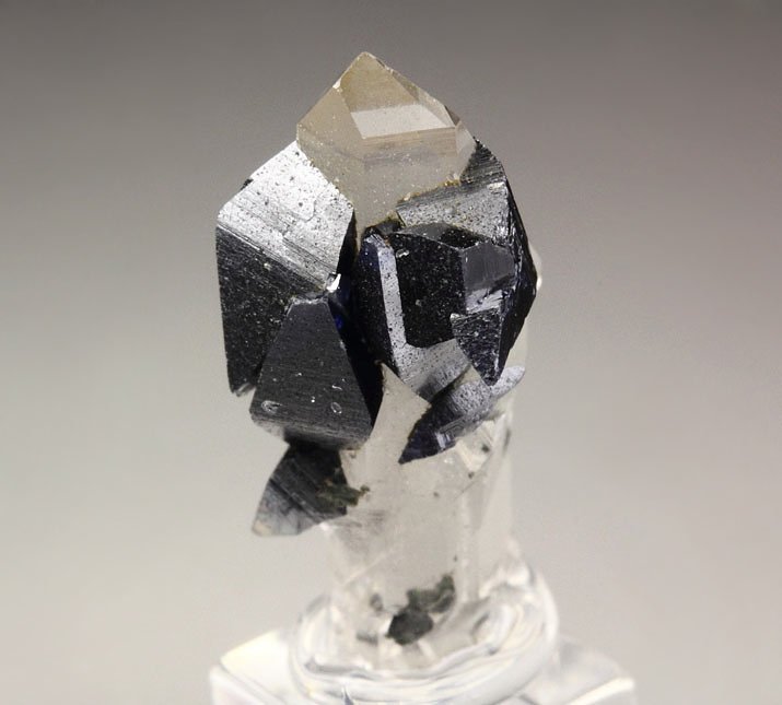 ANATASE bi-terminated , QUARTZ