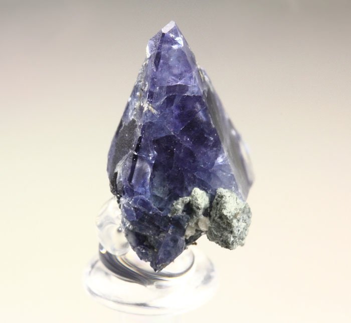 gemmy BENITOITE