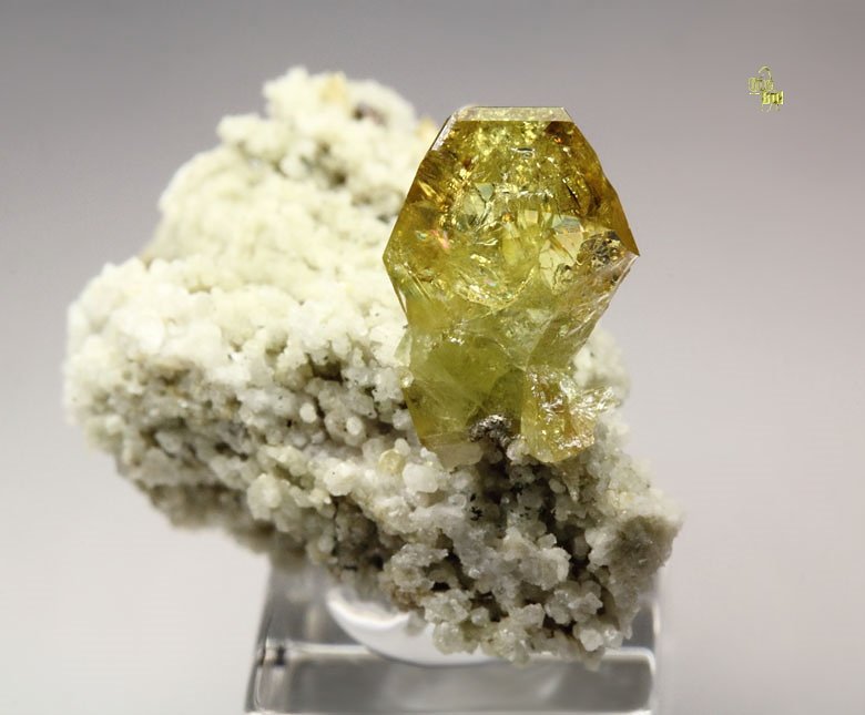 gem TITANITE, K FELDSPAR var. ADULARIA