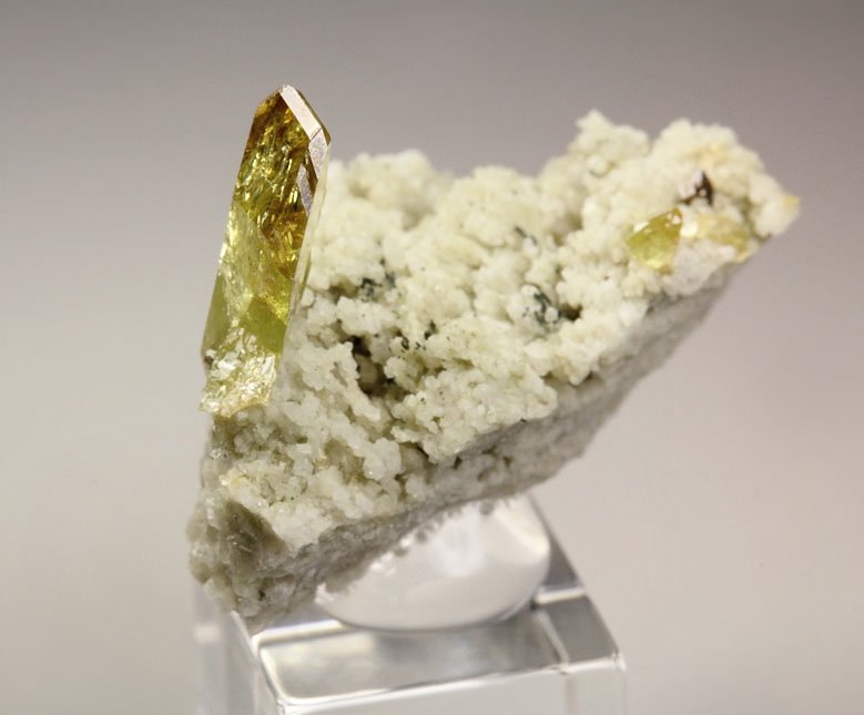 gem TITANITE, K FELDSPAR var. ADULARIA