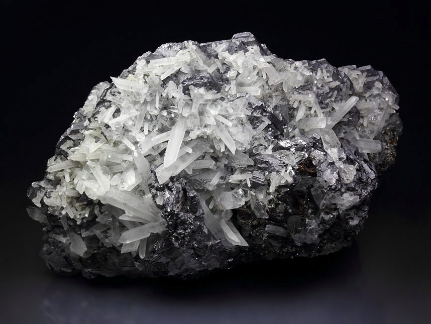 GALENA - SPINEL LAW TWIN, QUARTZ