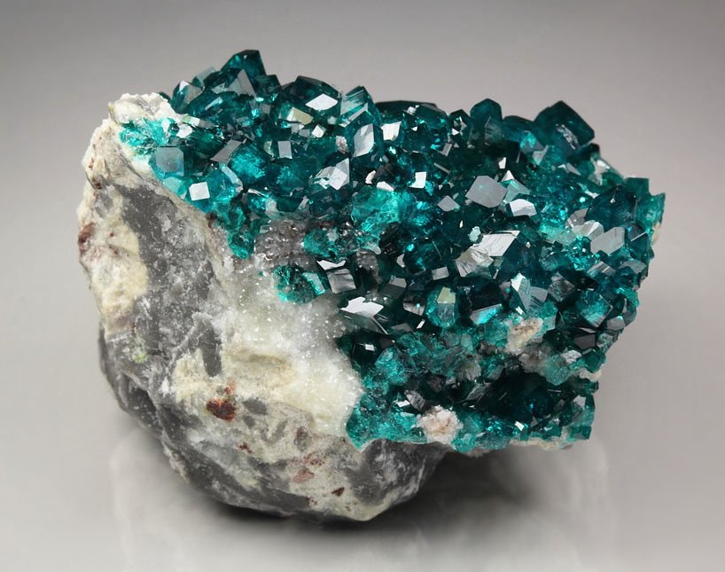 gem DIOPTASE, CALCITE