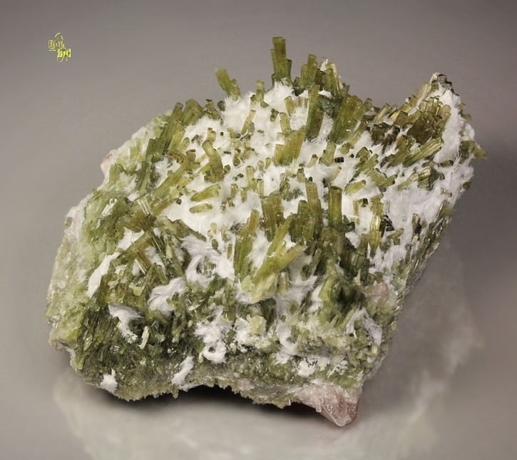 DIOPSIDE, WOLLASTONITE, gem pink GARNET var. GROSSULAR 