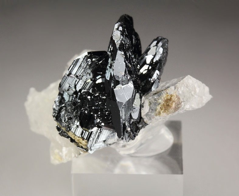 HEMATITE, RUTILE, QUARTZ