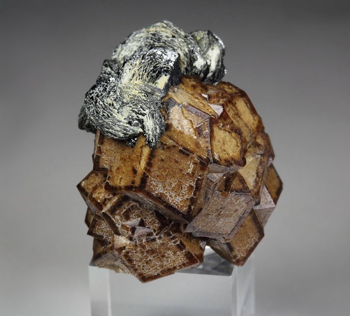 GARNET var. ANDRADITE, HEMATITE iron rose