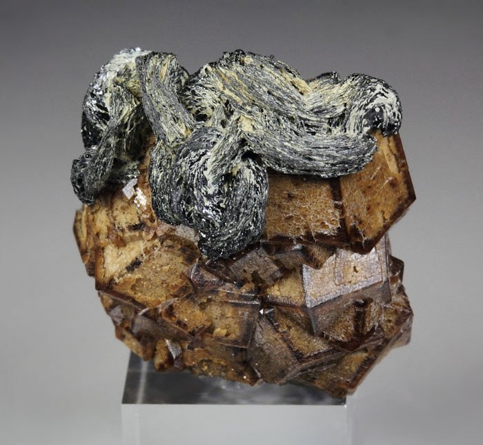 GARNET var. ANDRADITE, HEMATITE iron rose