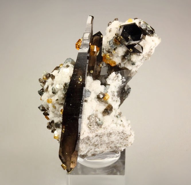 QUARTZ var. SMOKY, gem GARNET var. SPESSARTINE 